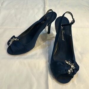 Dark Blue Lulu Townsend Heels Size 7